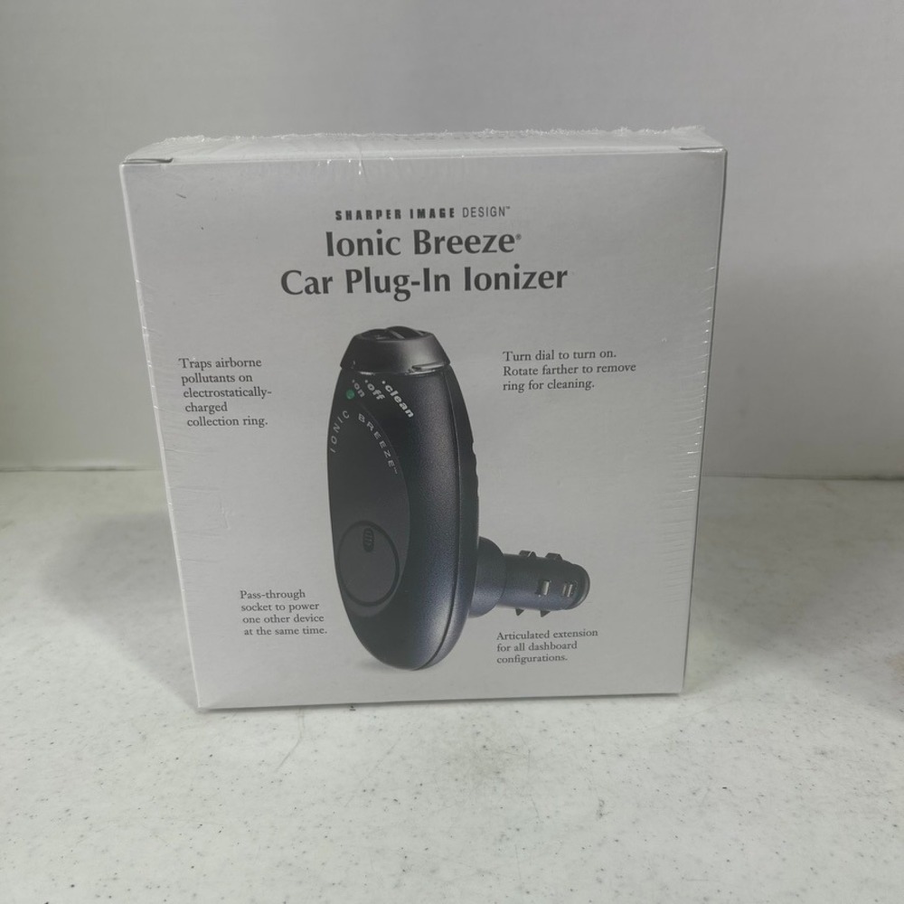 Sharper Image Ionic Breeze Car Plug-In Ionizer Air Purifier Black New Sealed